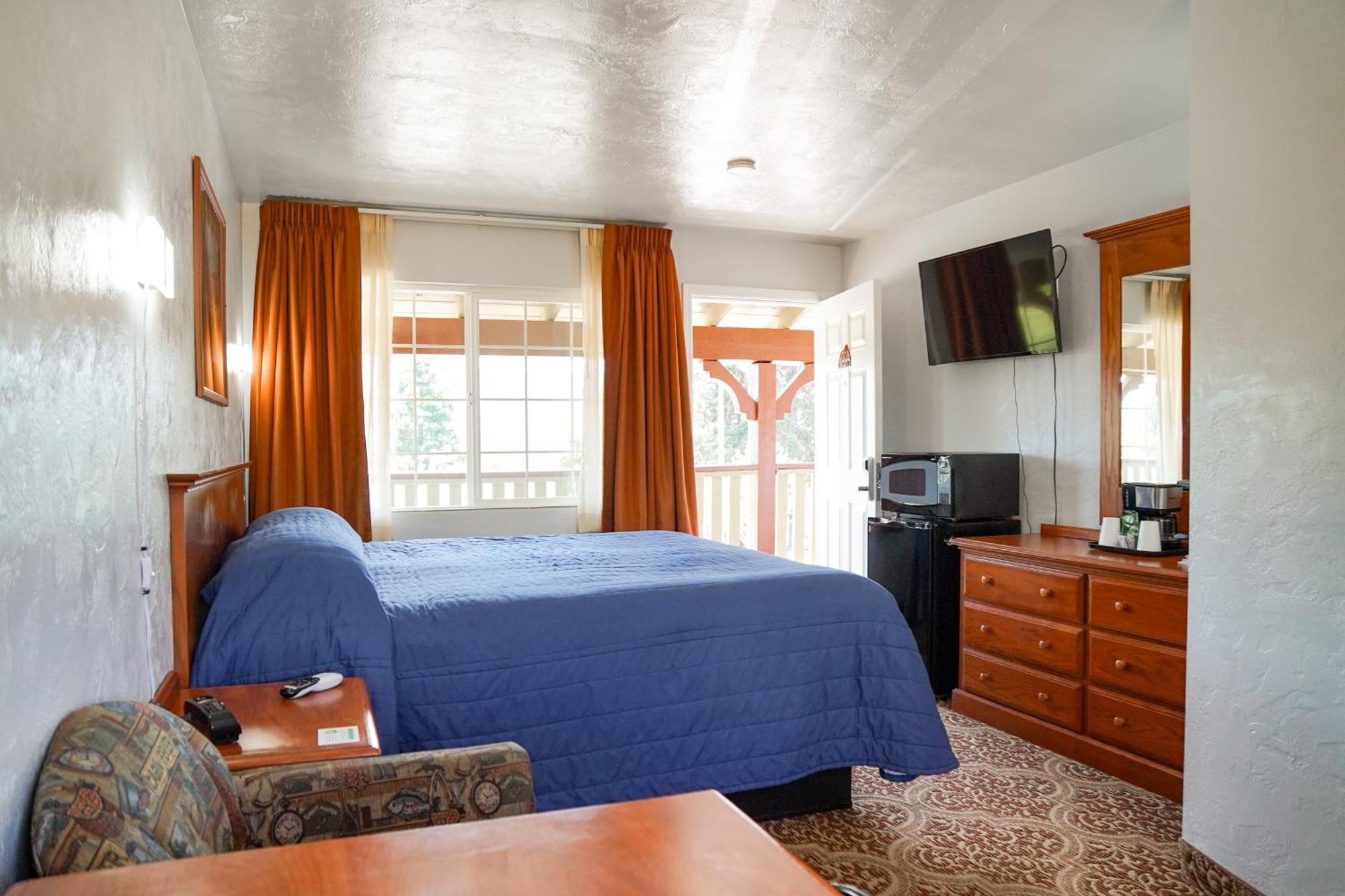 Swiss Holiday Lodge Mount Shasta Buitenkant foto