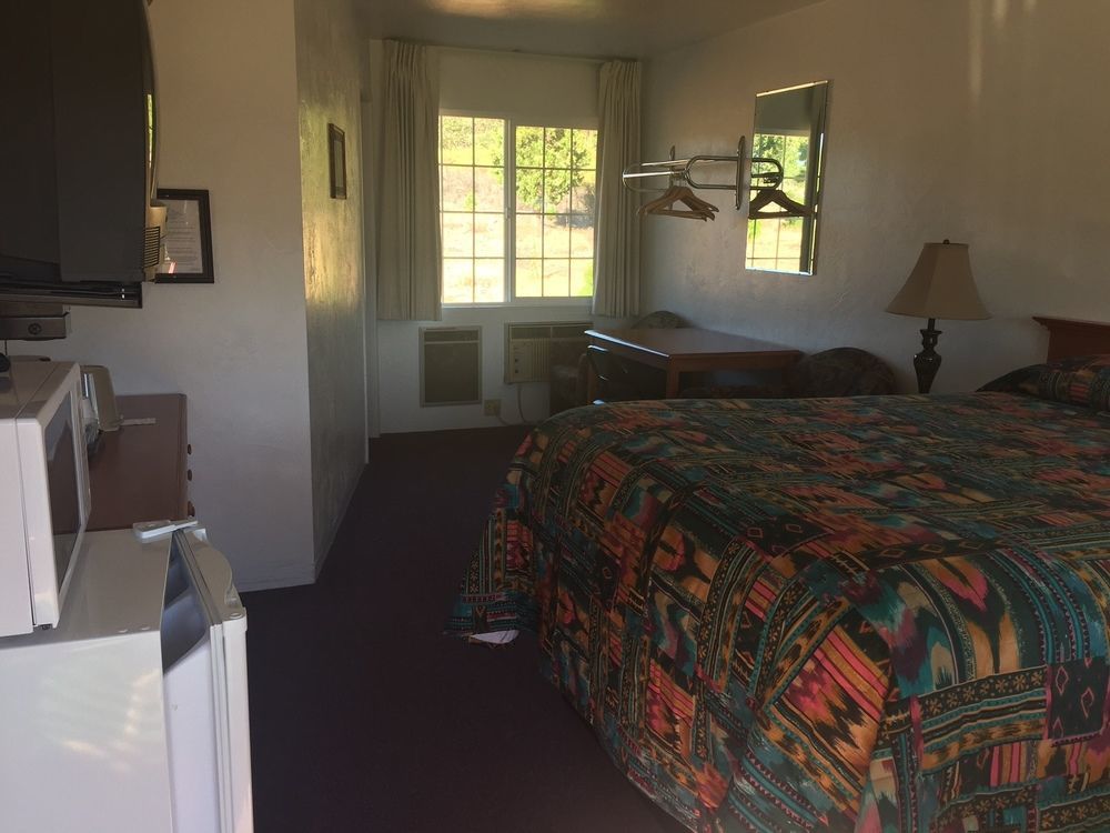 Swiss Holiday Lodge Mount Shasta Buitenkant foto